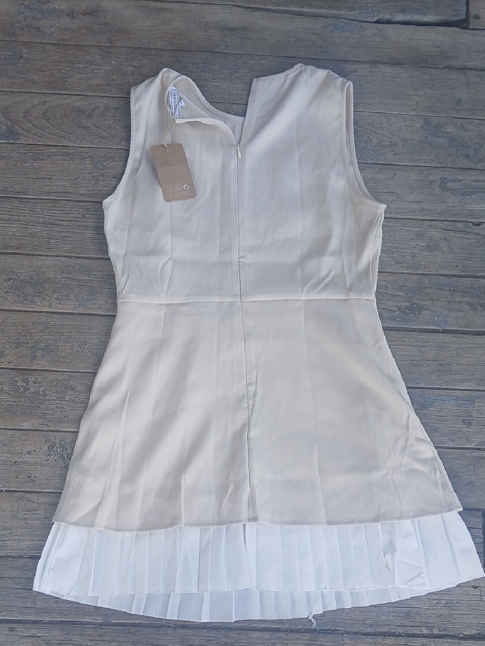 Sleeveless Pleated Hem Women's Dress - Cream - Picture 4 of 5